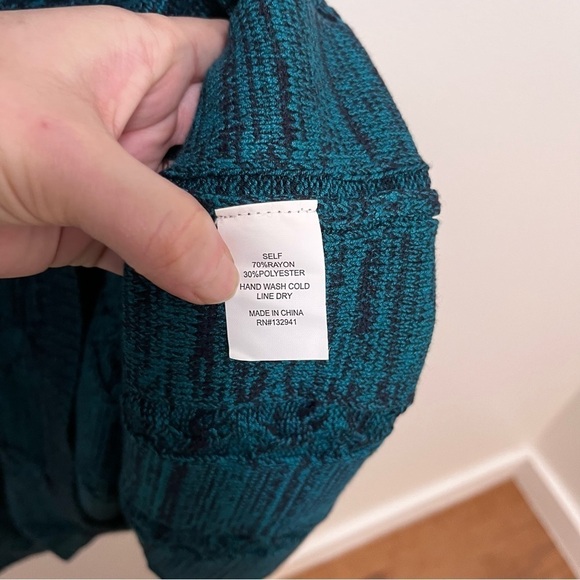 AMANDA UPRICHARD Braylen Cable Knit Sleeveless Sweater Dress. Size Small - Picture 8 of 13